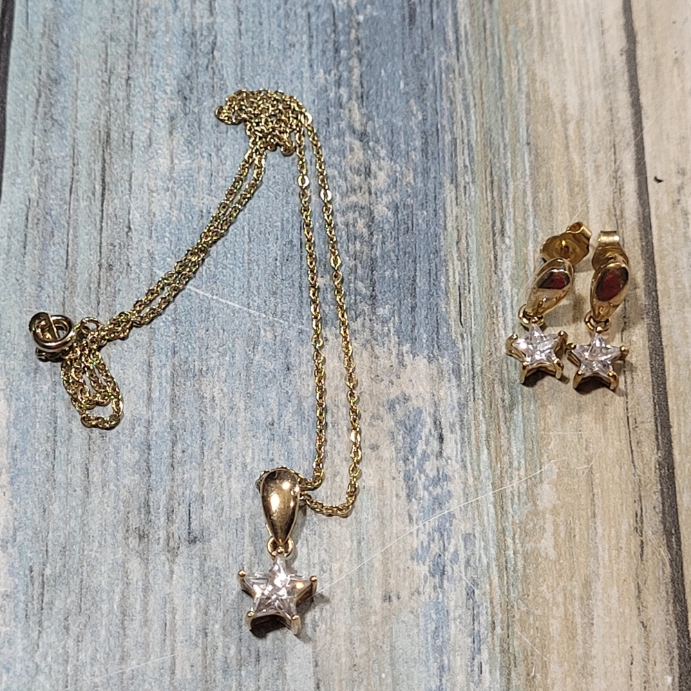 Star Necklace and Earrings Set. - Picture 2 of 10